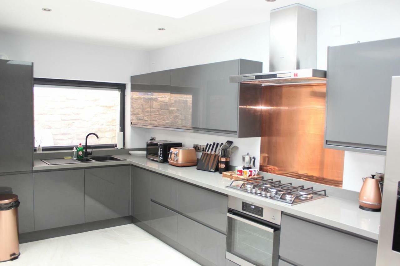 Central Bath House Group Accommodation 외부 사진