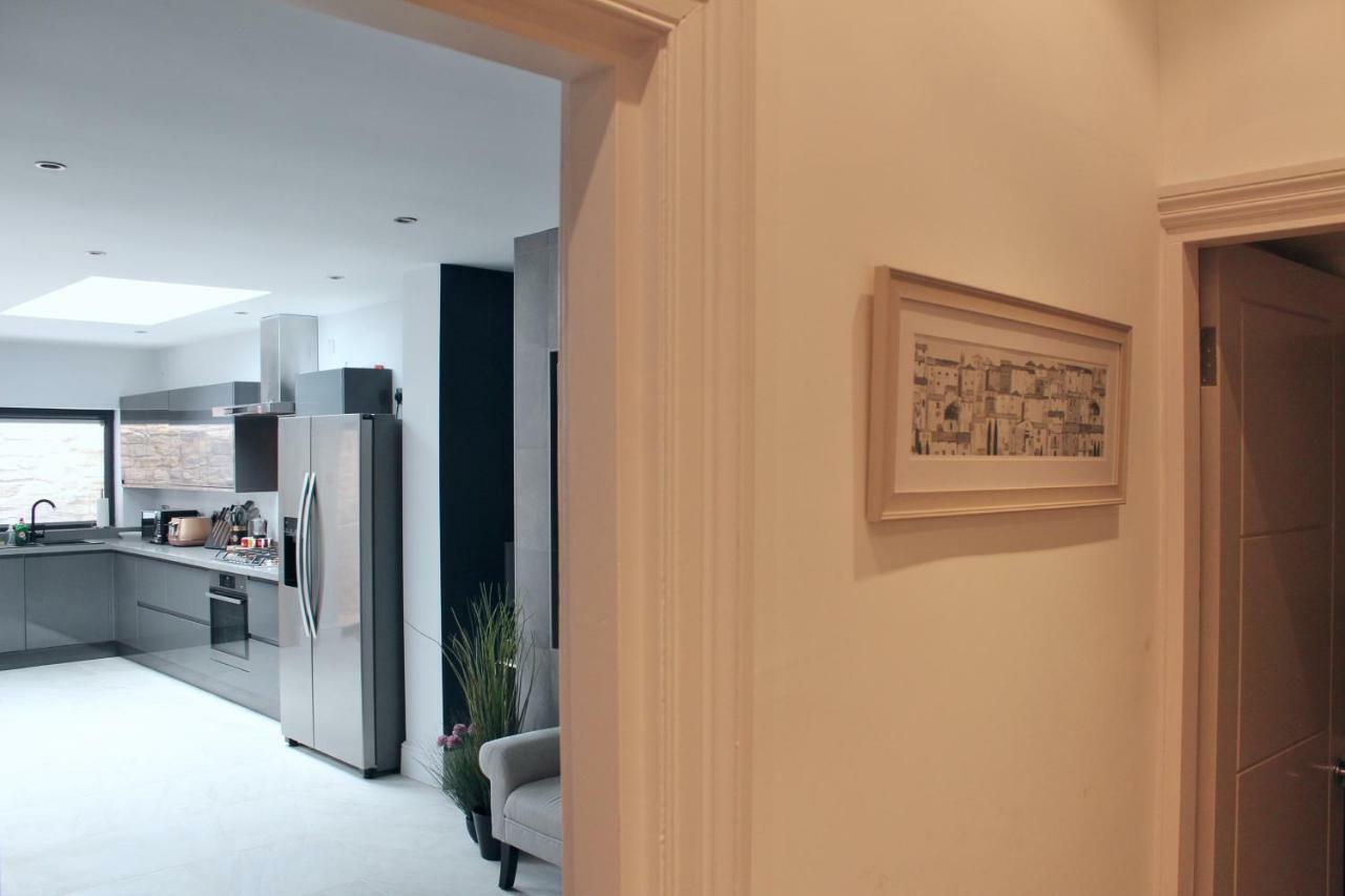 Central Bath House Group Accommodation 외부 사진