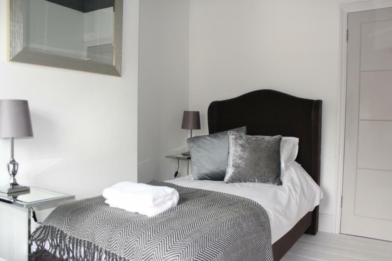 Central Bath House Group Accommodation 외부 사진